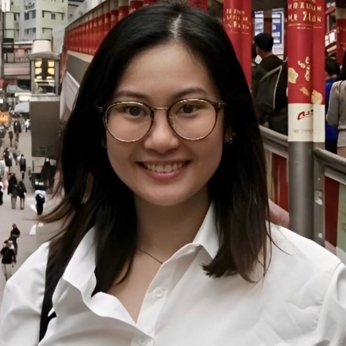 Portrait of Dana Dinsay